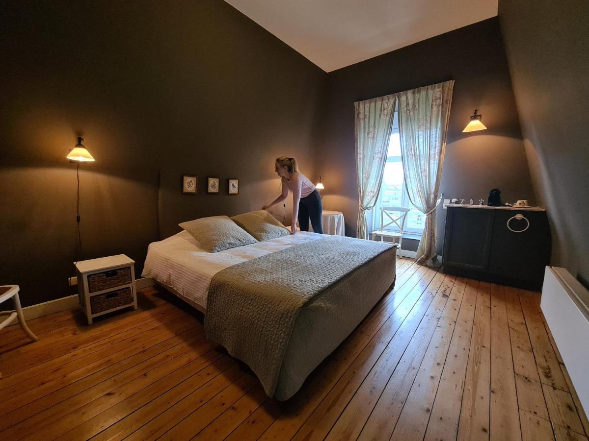 וורנה B&B 'T Kasteel & 'T Koetshuys מראה חיצוני תמונה