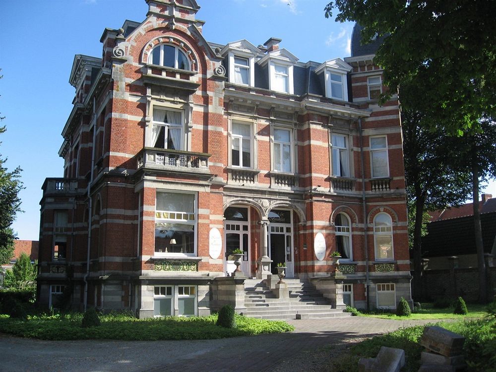וורנה B&B 'T Kasteel & 'T Koetshuys מראה חיצוני תמונה